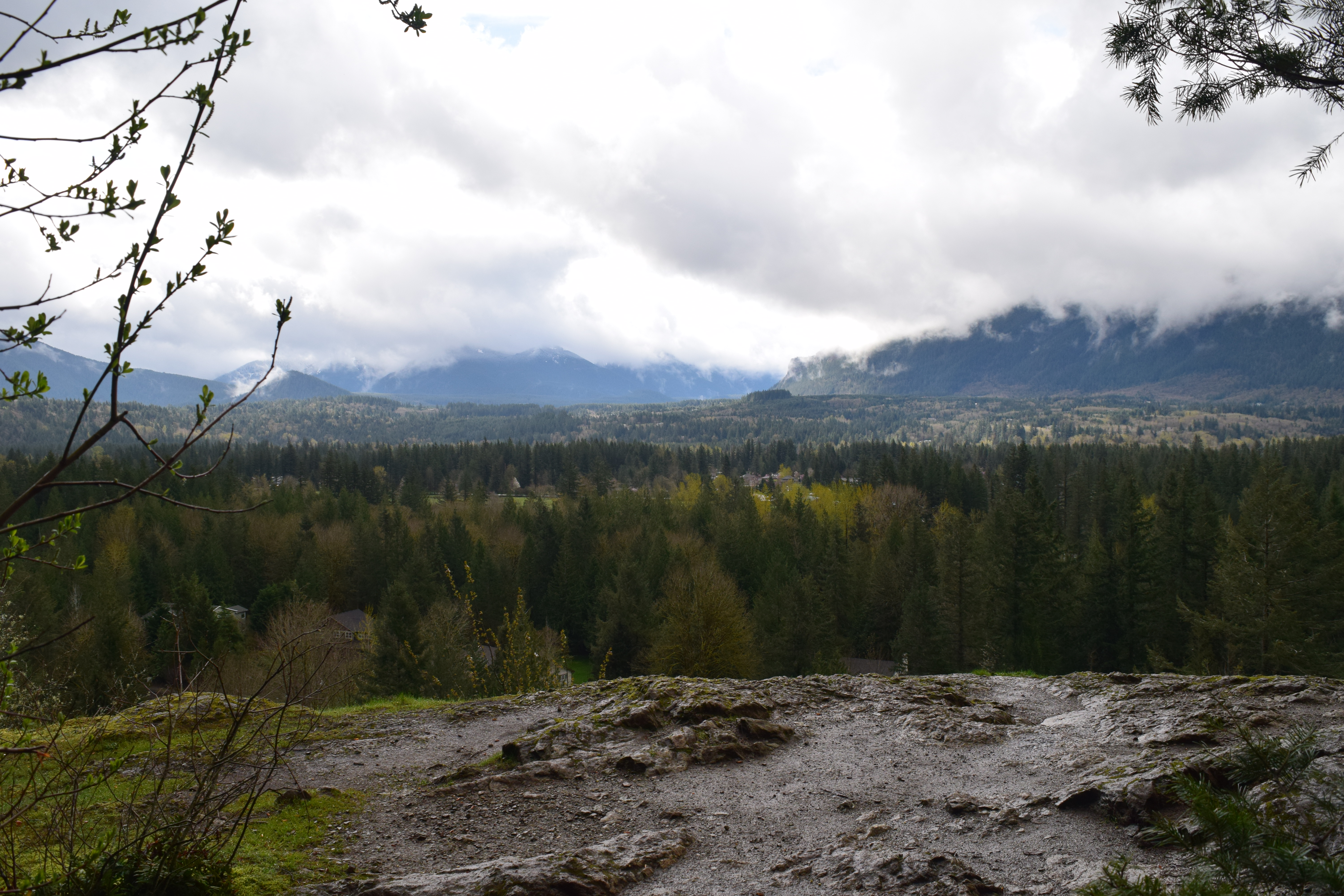 little si, north bend, hikes for kids, views, clouds